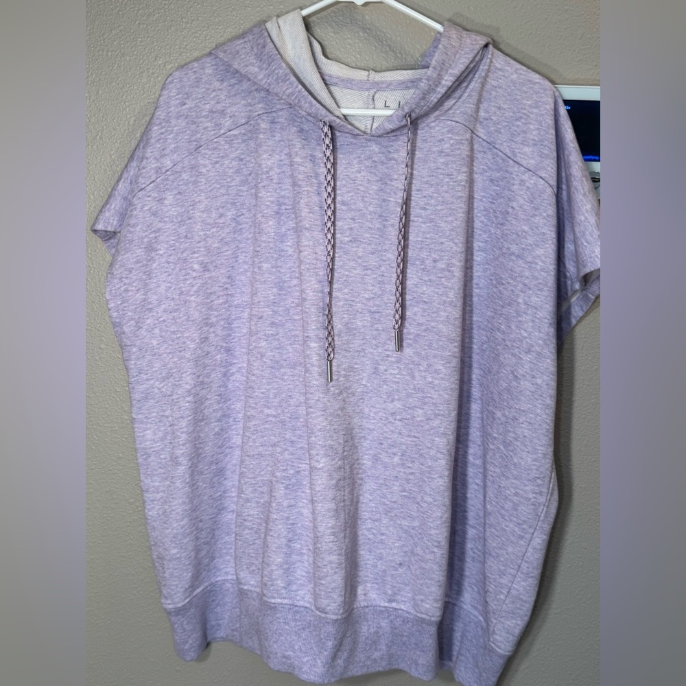 ☀️☀️☀️Livi Active Lavender Short-Sleeve Hooded Sweatshirt